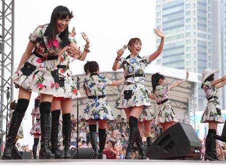 AKB48 Memulai Acara Tahun Musim Panas di Fuji TV