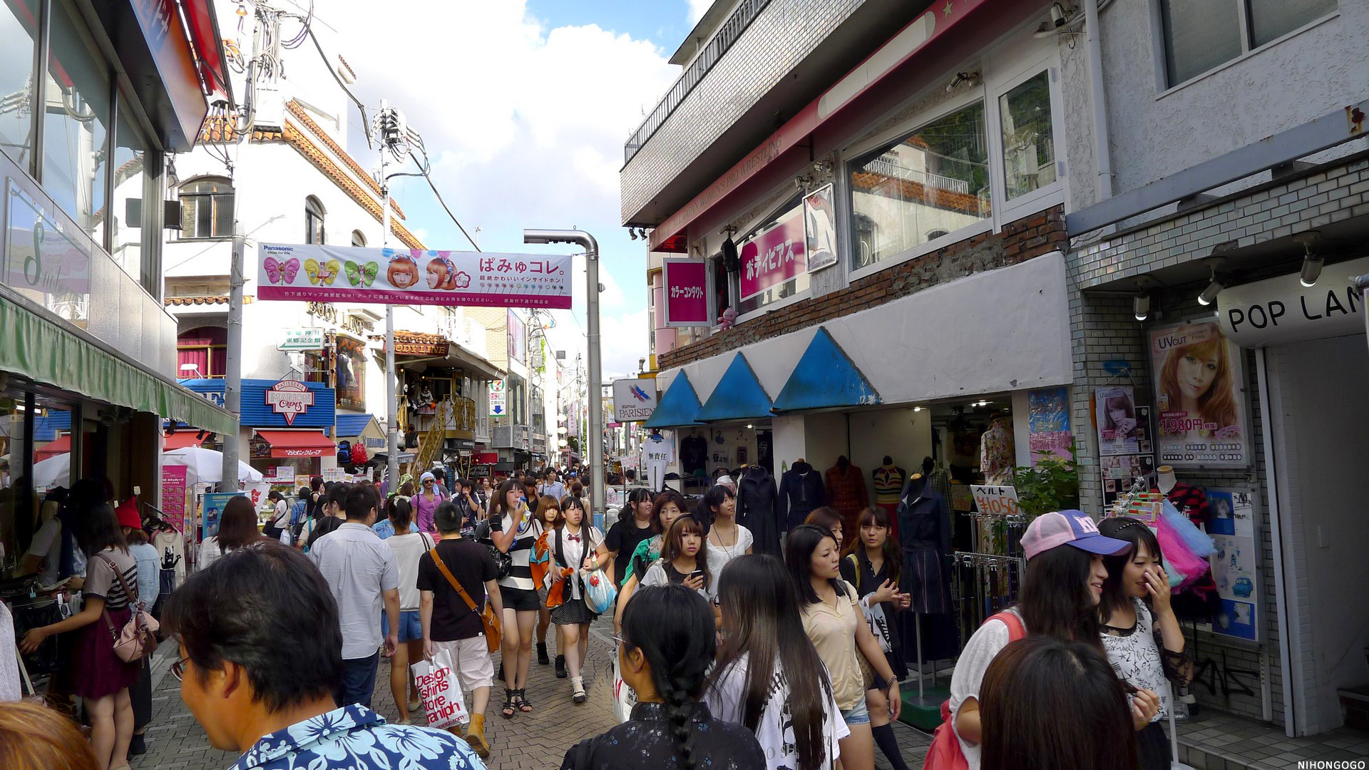 Lagi Liburan? Yuk Jalan-Jalan ke Harajuku Takeshita-dori