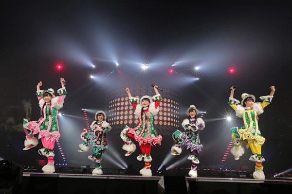 momoclo+christmas+live(2)