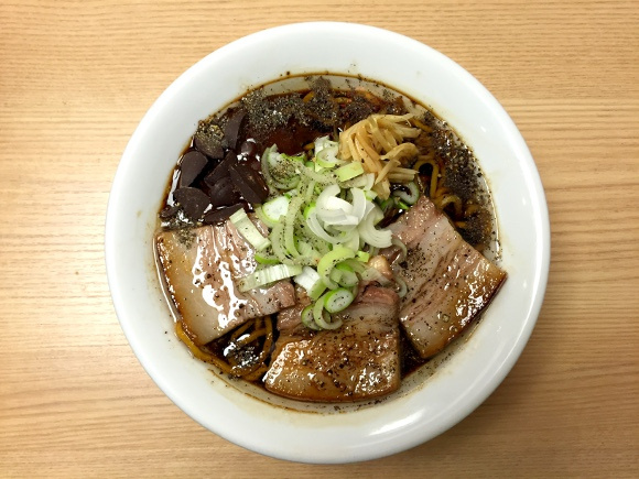 Nikmati Ramen Rasa Coklat Hanya di Tokyo