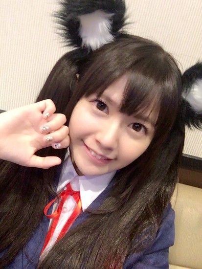 visual-ayana-taketatsu-cosplay-azusa-with-cat-ears